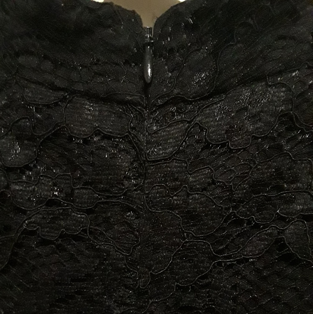 Black Lace Halter Dress - Picture 4 of 8